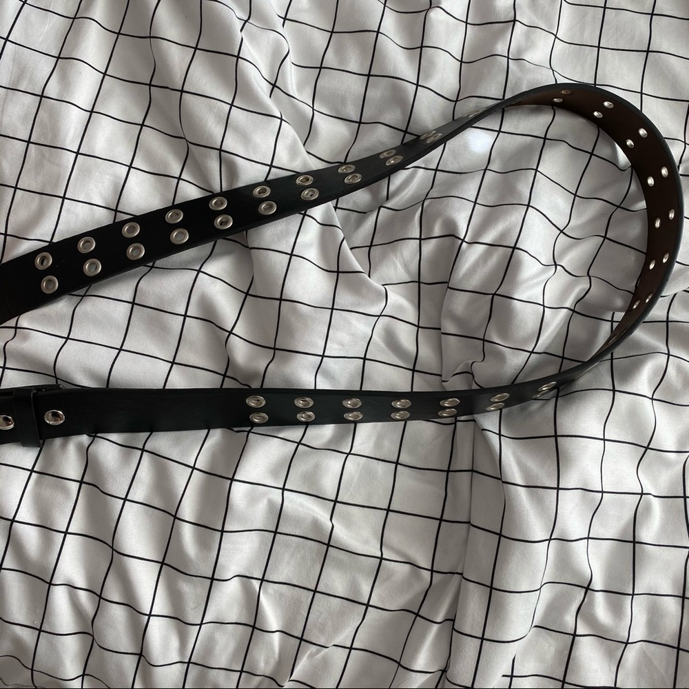 double grommet belt
